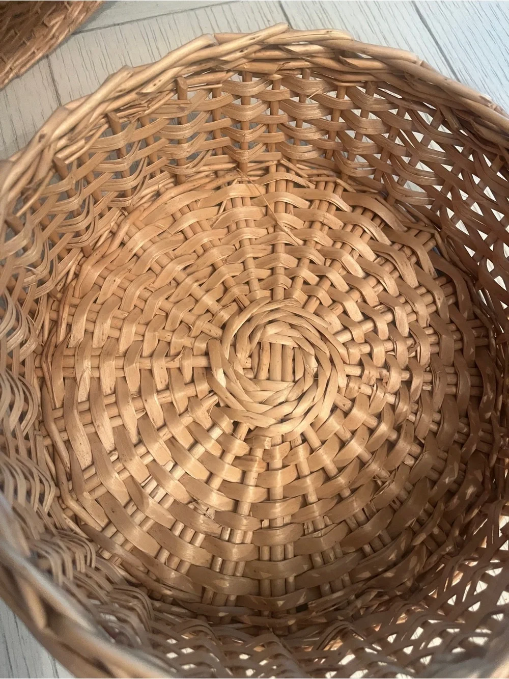 Vintage Woven Round Rattan Trinket Box with Lid